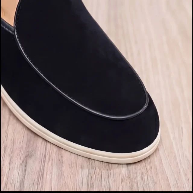 CHAUSSURE EN CUIRE
