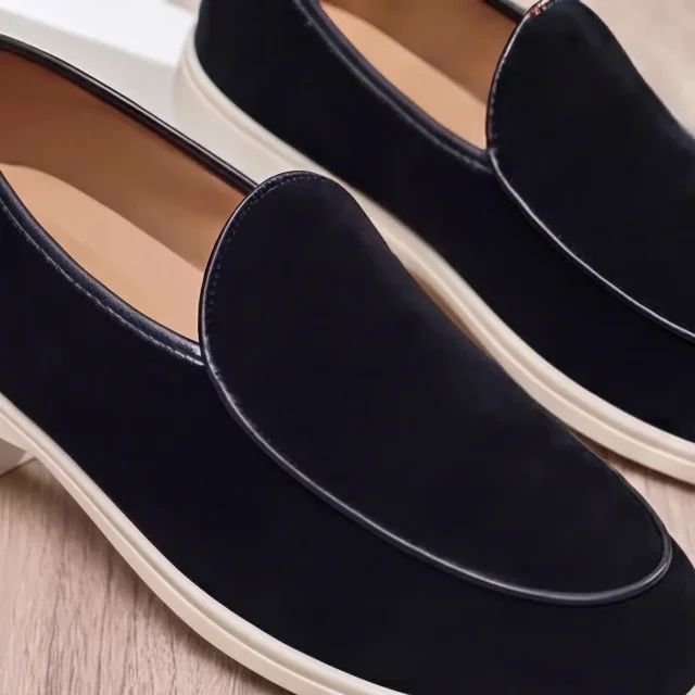 CHAUSSURE EN CUIRE