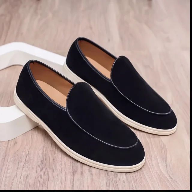CHAUSSURE EN CUIRE